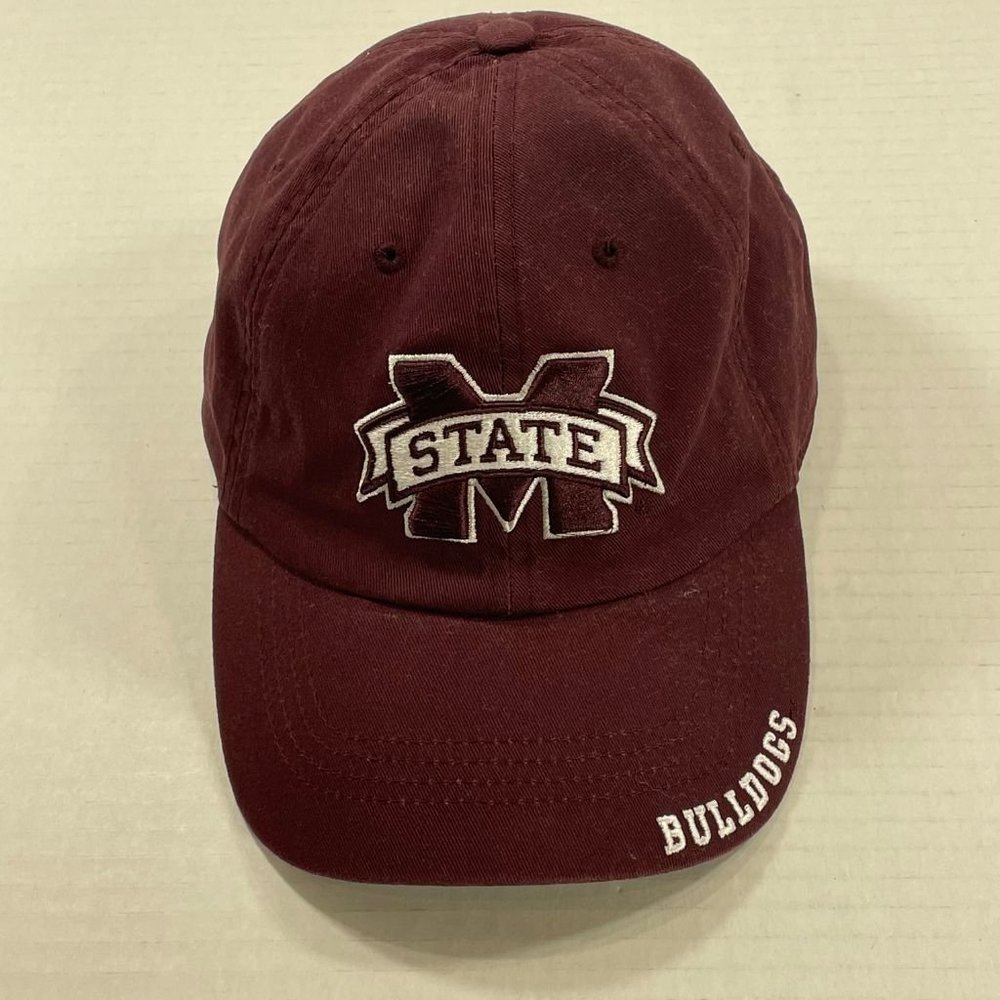 Captivating Headwear Mississippi State Univ. Bulldogs Hat - Adjustable - EUC
